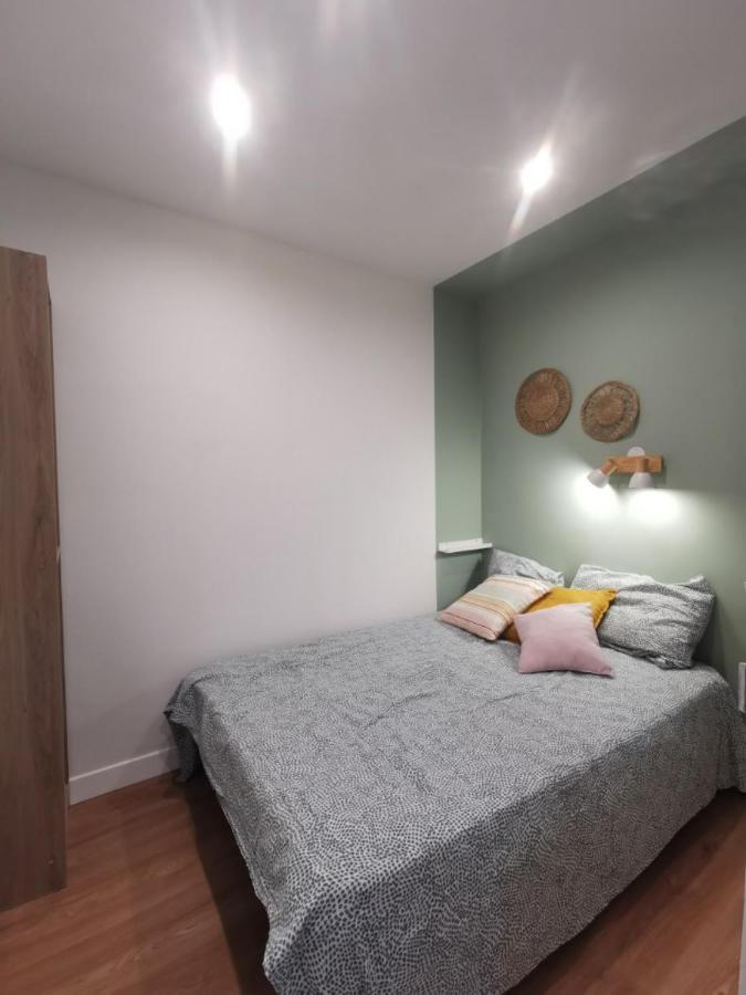 Appartements Acces Prive Plage De La Bergerie Hyères Exteriör bild