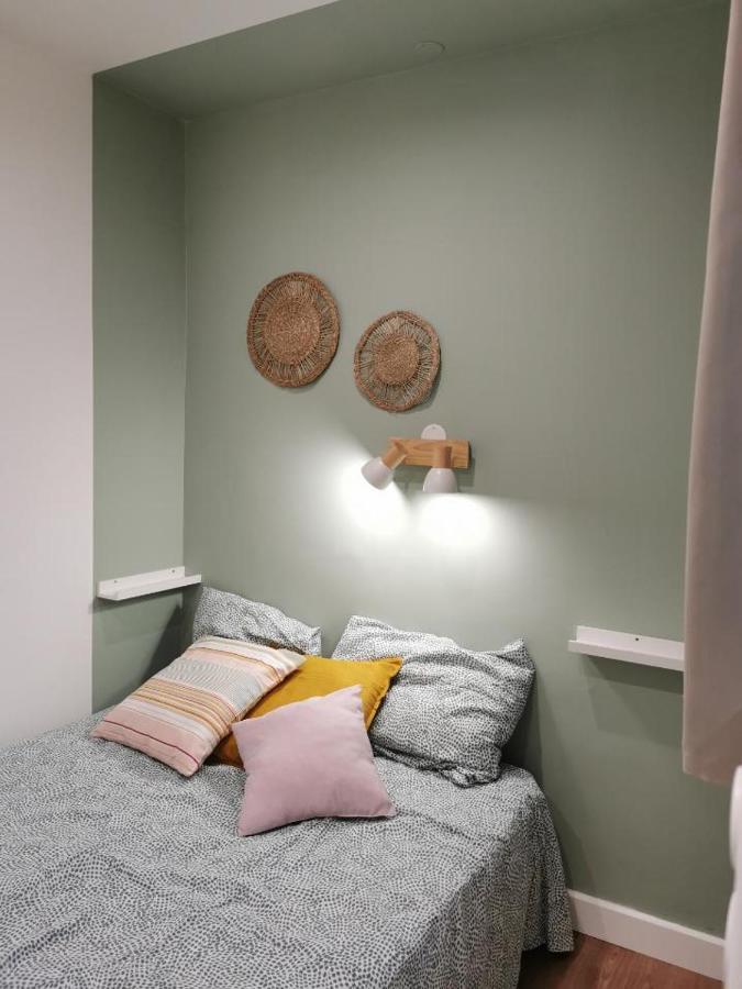 Appartements Acces Prive Plage De La Bergerie Hyères Exteriör bild