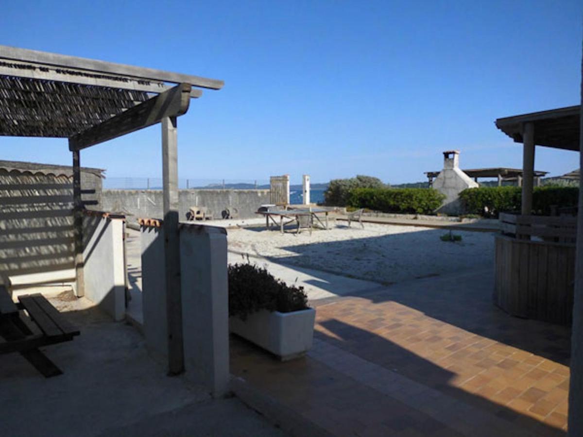 Appartements Acces Prive Plage De La Bergerie Hyères Exteriör bild
