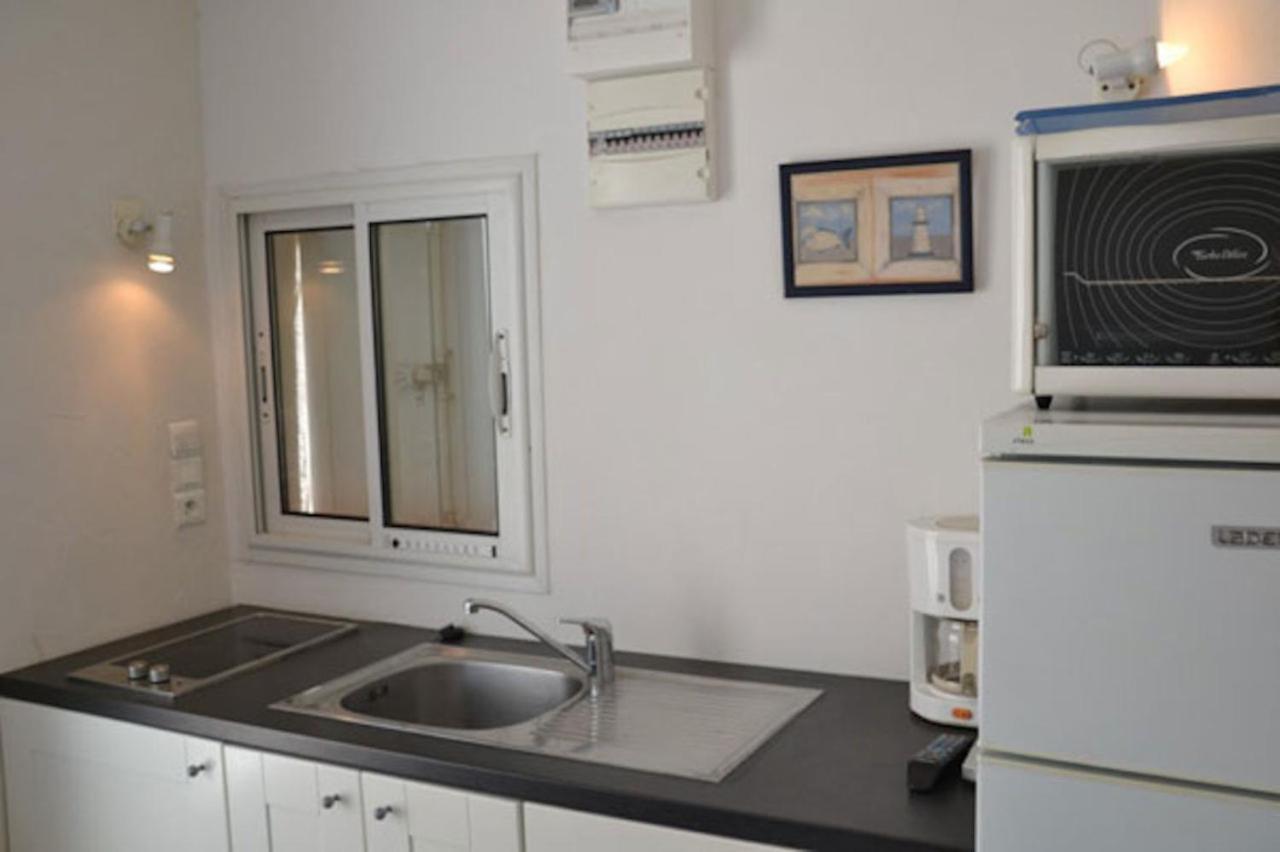 Appartements Acces Prive Plage De La Bergerie Hyères Exteriör bild